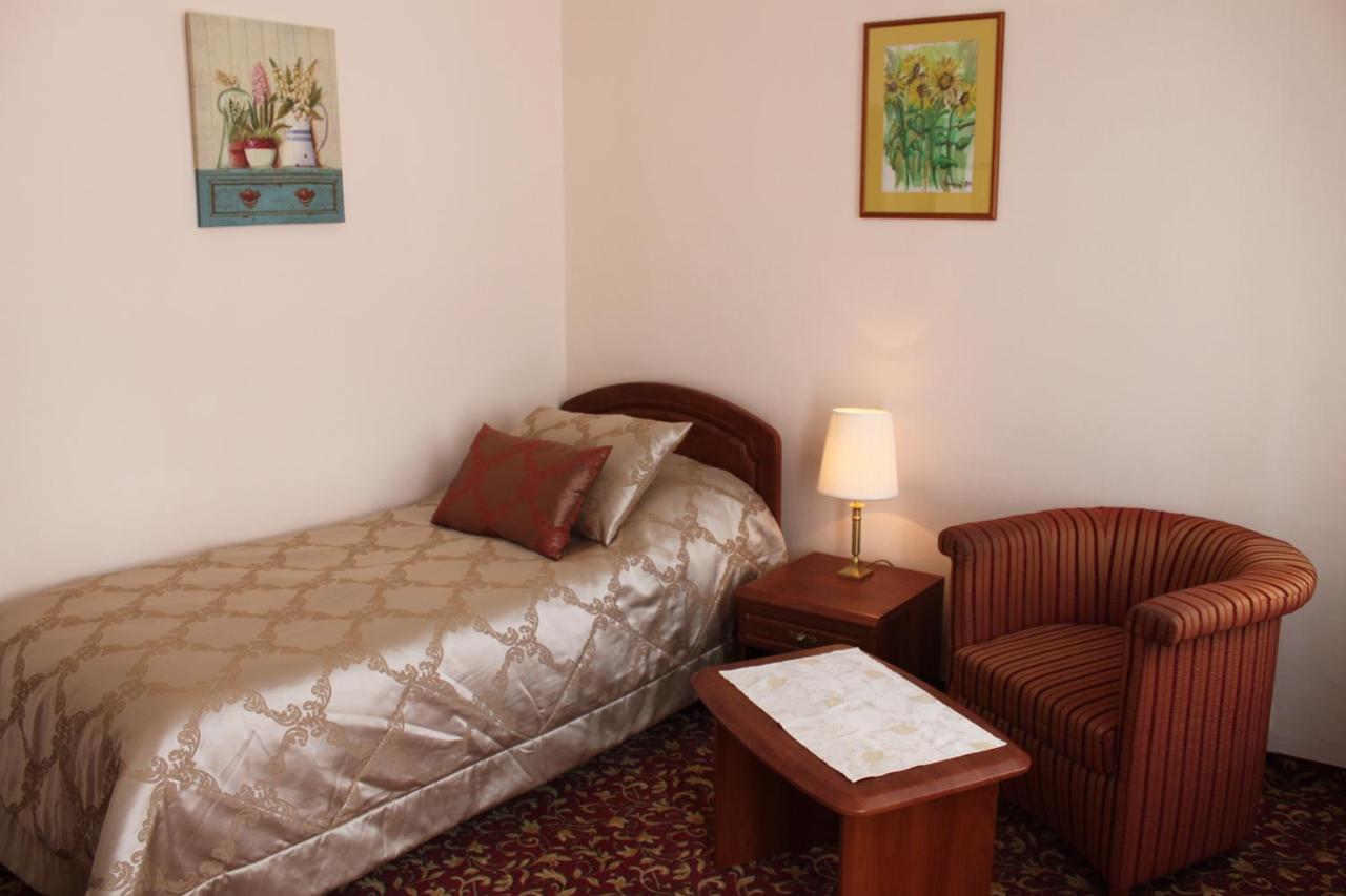 Spa Hotel Purkyne Karlovy Vary Kültér fotó