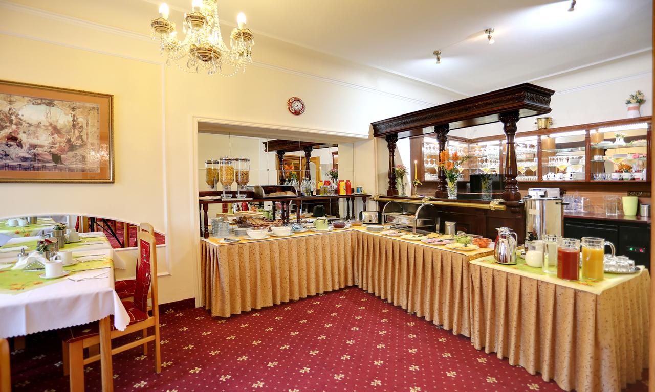 Spa Hotel Purkyne Karlovy Vary Kültér fotó